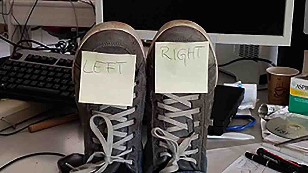 Contact Picture Two Shoes with PostIt